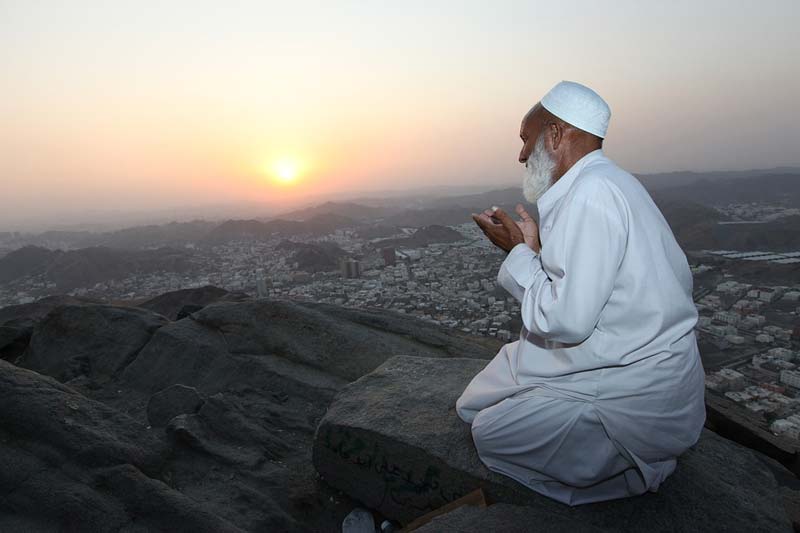 Make Supplications and Let Allah Take Full Control