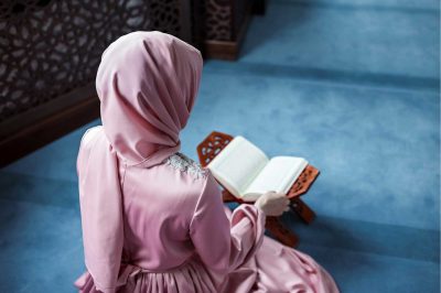 Dhul-Hijjah 7: Keep Your Tongue Moist with Dhikr