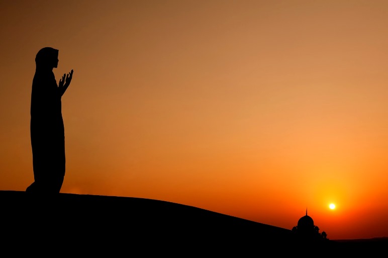 A man making dua-Is Every Person Born Muslim According to Islam?
