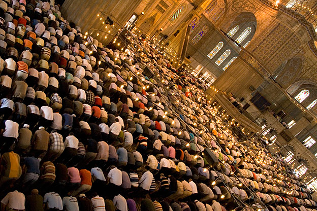 Lessons of Unity and Order in Prayer