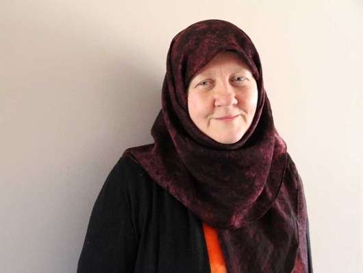 Muslim Woman Challenges Stereotypes about Islam in Canada