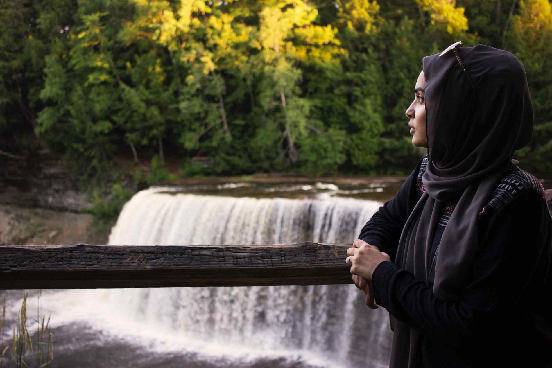 How the Curse of Fast Age Affect Our Relationships