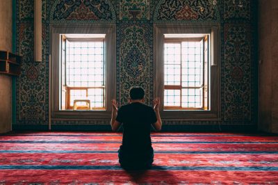 How to Make Our Masajid Welcoming for New Muslims