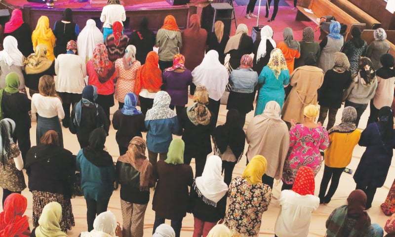 Is Congregational Prayer Valid if a Woman Walks Ahead?