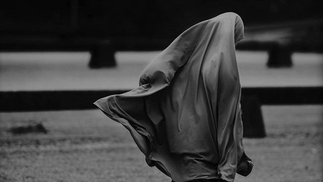Did You Know Women in England Used to Wear Hijab 100 Years Ago?