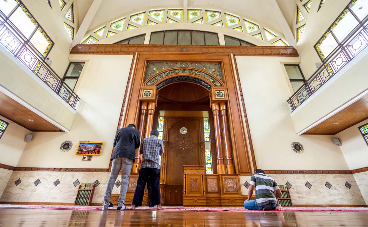 How Can We Focus During Prayers?