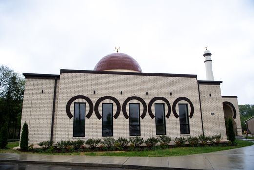 Hundreds of People Gather to Celebrate Blackburn Mosque&rsquo;s Grand Opening - About Islam