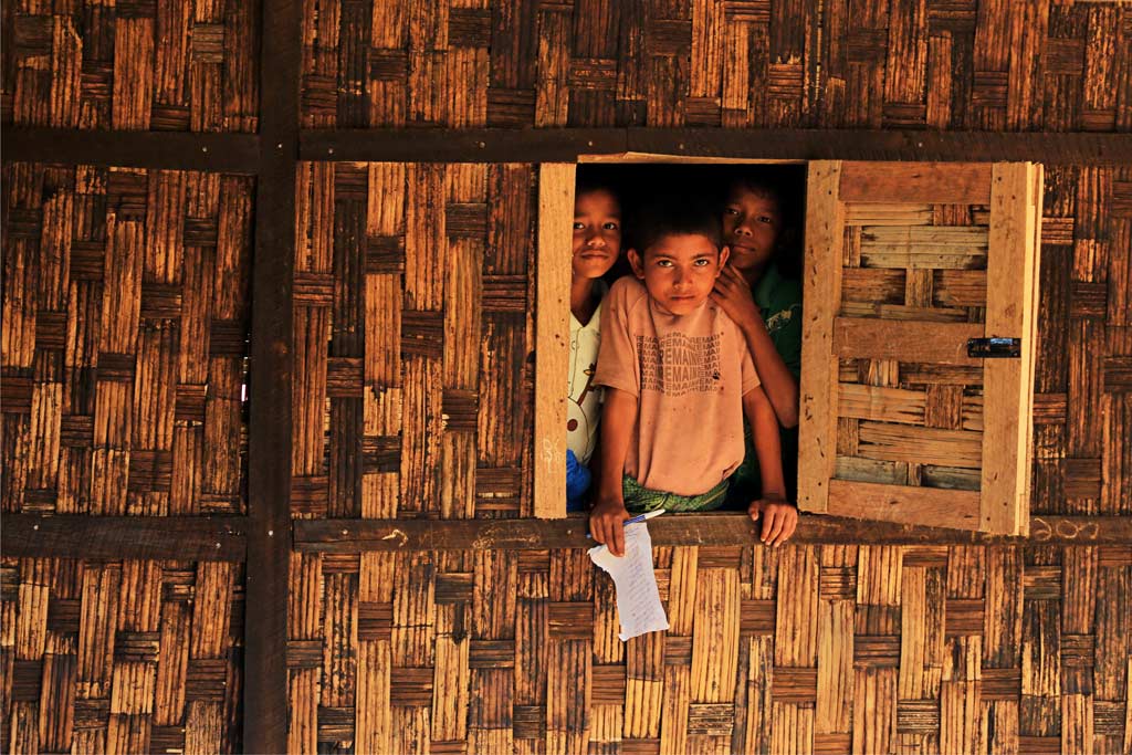 Blockchain for Stateless Rohingya