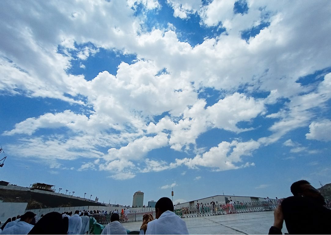 Does Passing Miqat Without Ihram Invalidate Hajj?