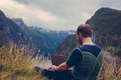 4 Ways For Balancing a Professional and Spiritual Life