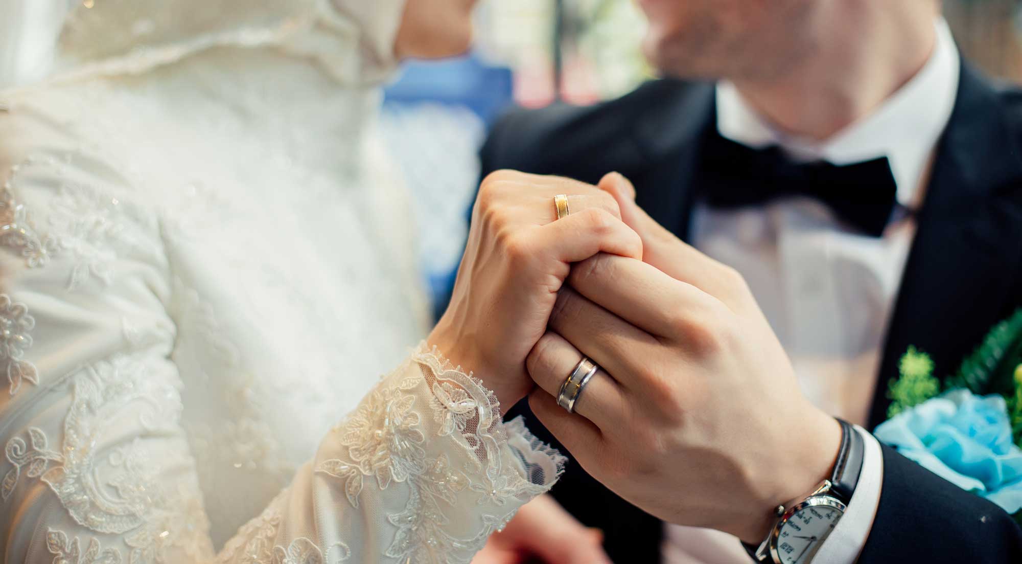 Practical Advice on Wedding and Honeymoon Planning