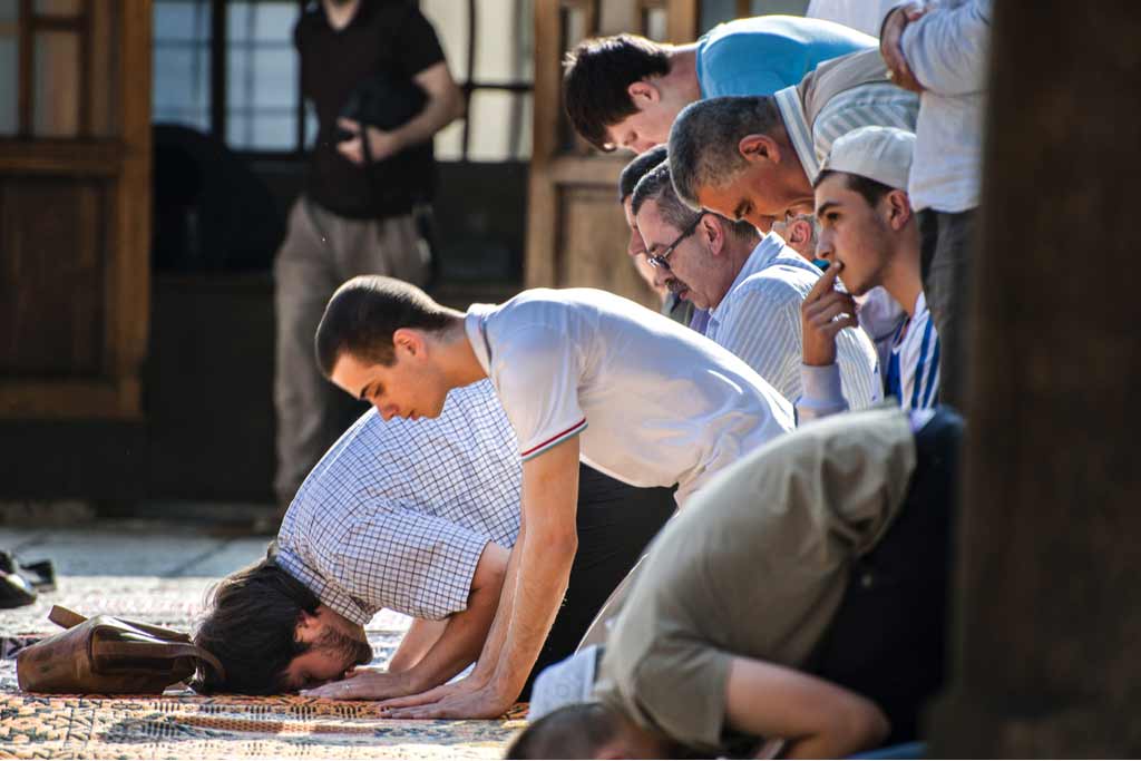 5 Daily Prayers and 5 Opportunities for Forgiveness