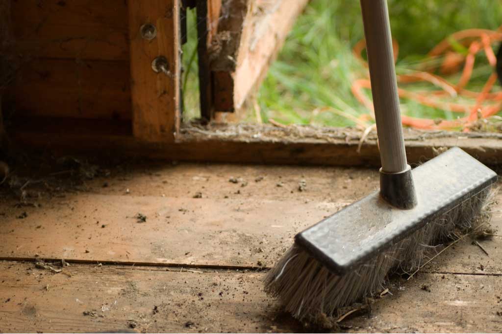 Abu Bakr and the Old Woman &ndash; An Inspiring Story
