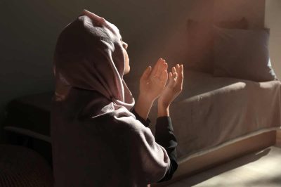 Never Be Stingy to Make Dua