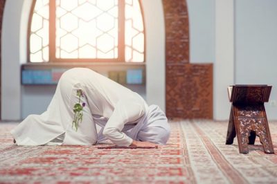 Why You Need to Break Your Fast with Dates - About Islam
