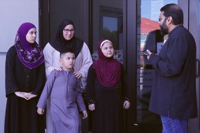 From Barkeeper to Sewing Headscarfs - About Islam