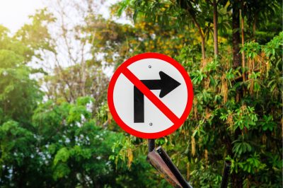 no right turn sign