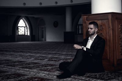 How Modesty Strengthens Faith - C&oacute;mo la modestia fortalece la creencia