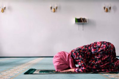 Las virtudes del Salat, la oración en el Islam