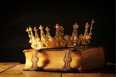 Prophet Ibrahim’s Debate with King Namrud