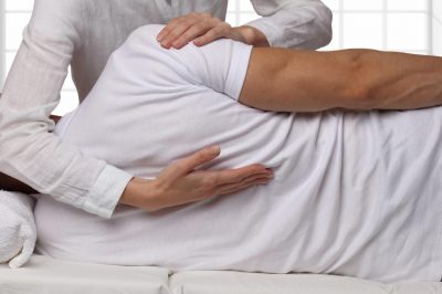 Is It Allowed for Muslim Women to Visit a Male Chiropractor?
