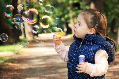 5 Hadiths Qui Enjoignent De Prendre Soin Des Filles