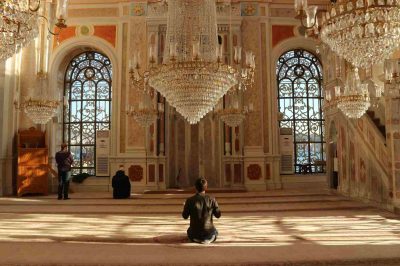 How to Protect Our Prayer in a Fast-Paced World
