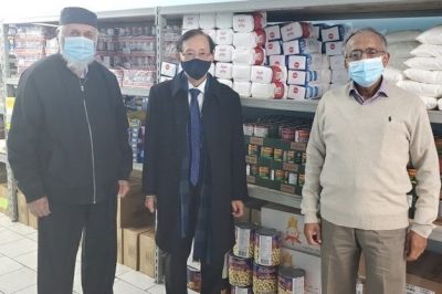 COVID-19: Canadian Muslim Food Bank Works to Deliver Meals to Senior Citizens