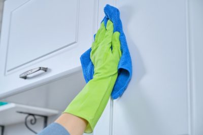 Who Does the Housework: Husband or Wife?