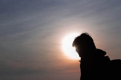 كيف أستغني بالخالق عمن خلق