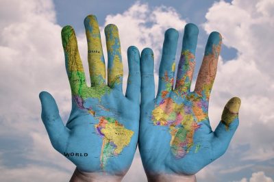 Little Hands Around the House - About Islam