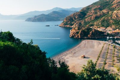 Calming the Dunya - Living for the Hereafter - About Islam