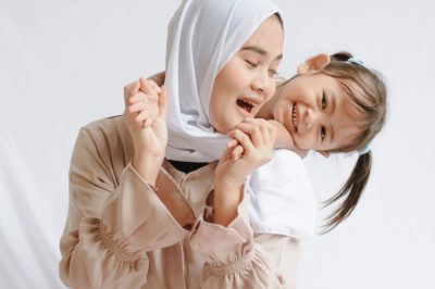 Kids Suffering Expat Life And Closed Environment - About Islam