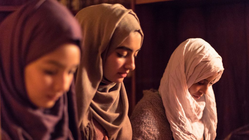 Women Area in Mosque: Too Many Restrictions?