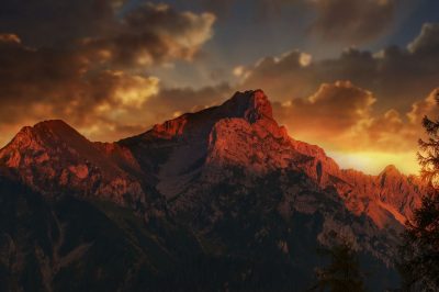 À La Recherche De Règles Universelles Et De La Paix Intérieure