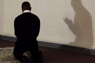 Muslim Students Sound Alarm as Quebec Moves to Ban Prayer Rooms and Religious Expression - About Islam