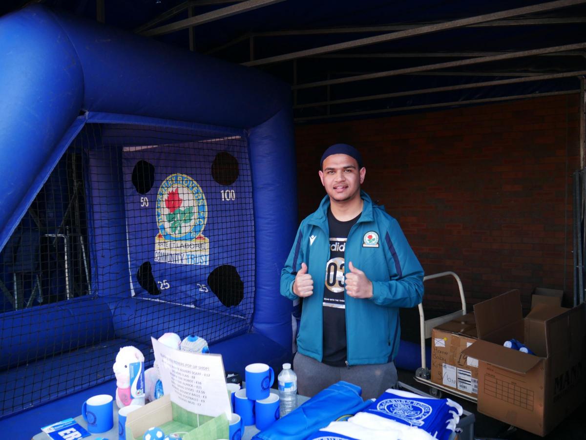 Thousands Turn Out at Blackburn Rovers Halal Food Festival - About Islam